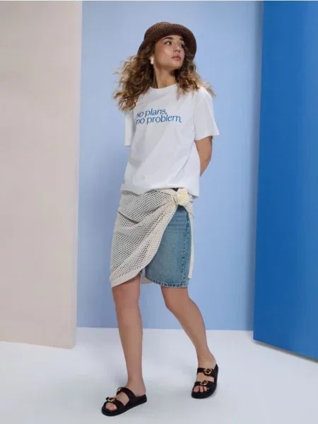 Футболка з написом No plans no problem білий