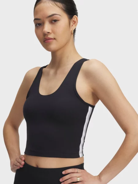 Спортивний топ Under Armour чорний