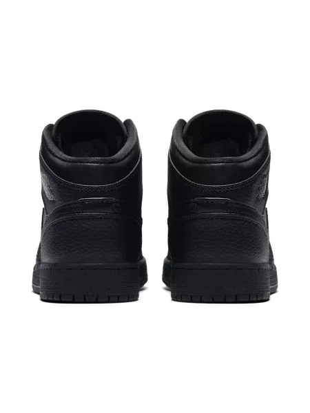 Členkové topánky Nike čierna