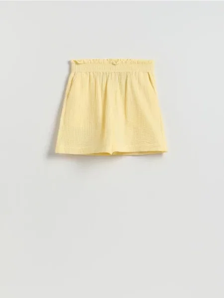 Reserved Pantaloni scurți din galben-deschis galben