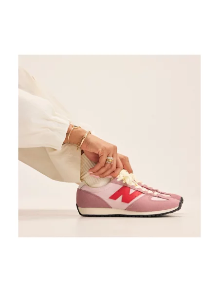 Sneakerși New Balance roz