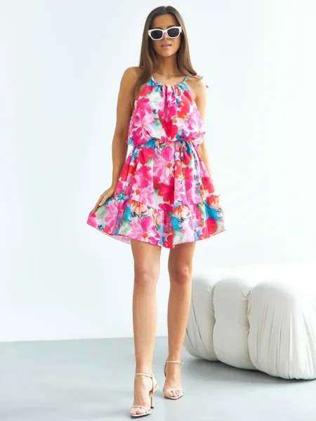 Rochie mini Resti cu model floral scurtă de costum alb