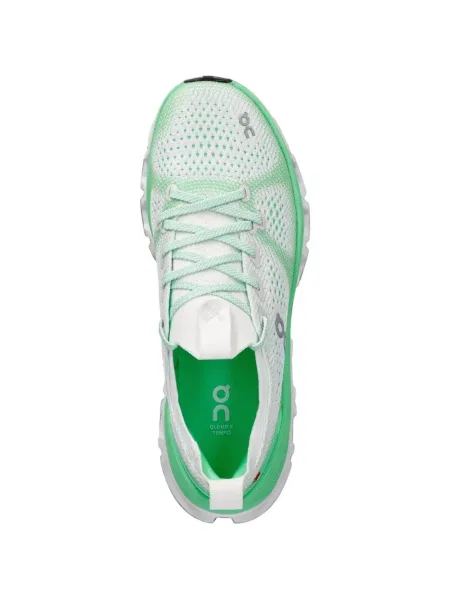 Sneakerși On alb