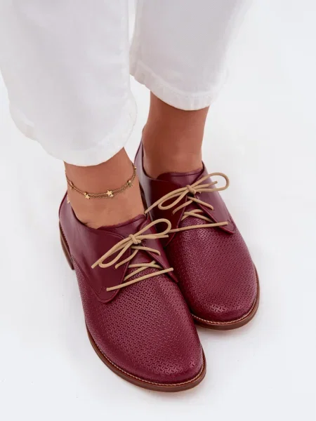 Полуотворени обувки Zazoo с връзки бяло