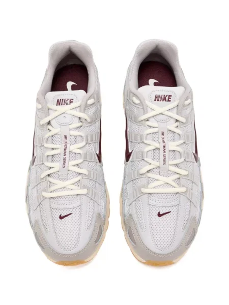 Pantaloni scurți Nike cu autograf cu decolteu rotund retro alb