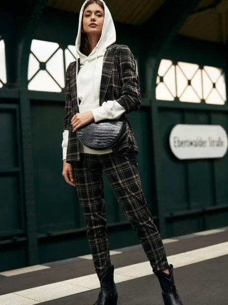 Pantaloni Marisse negru