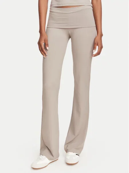 Guess Pajkice Temno Flare Fit bež