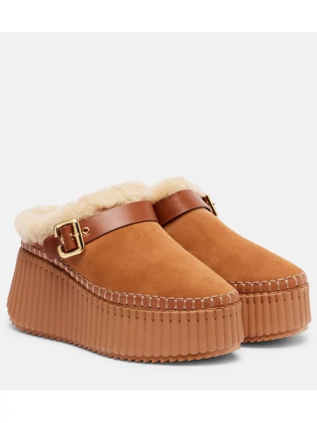 Papuci tip mules Chloé din piele de căprioară cu platformă maro