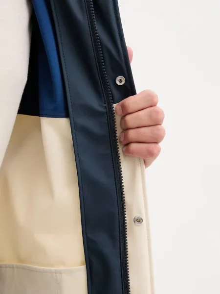 Dzseki Helly Hansen bézs
