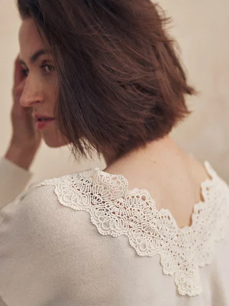 Pulover de lână Tatuum de lână alb