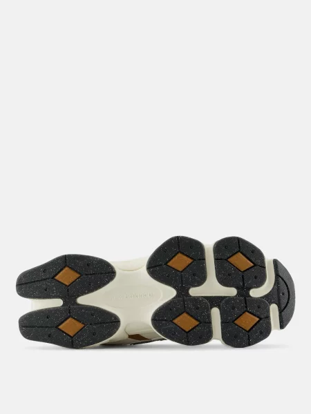 Кроссовки New Balance 990 бежевые
