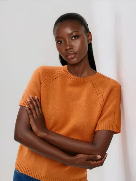 Reserved Pulover din portocaliu