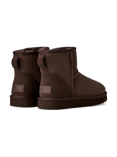 Замшевые классические сапоги Ugg коричневые