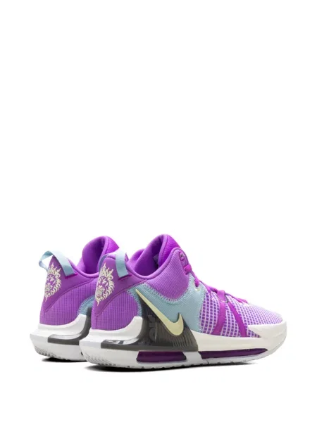Sneakerși Nike LeBron violet