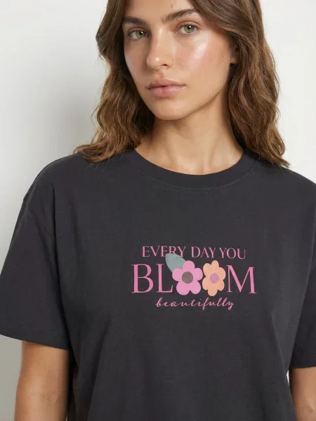 Футболка з квітковим принтом темно-сірий сіра