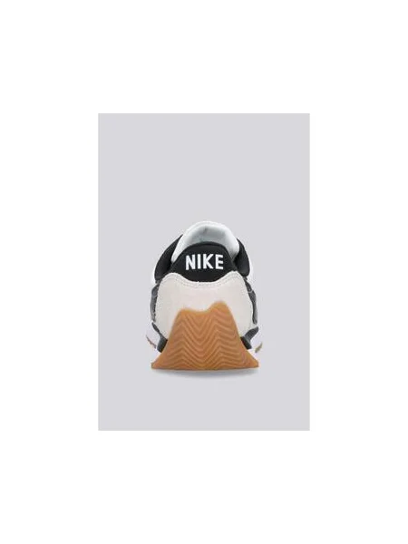 Dámske topánky Nike Pacific white/platinum tint/black biela