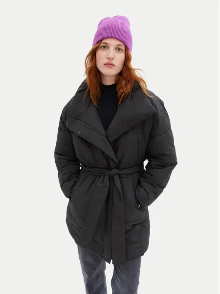 Gap Geacă de iarnă Oversize negru