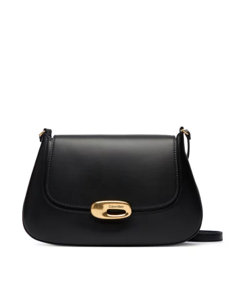 Calvin Klein Rankinė Hardware Flap Medium Crossbody juoda