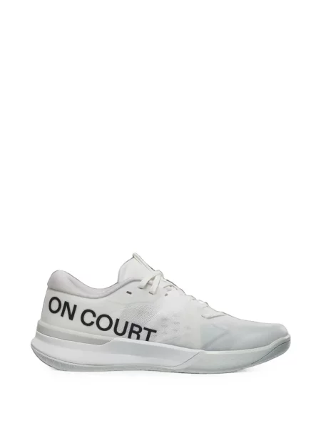 Sneakerși On alb