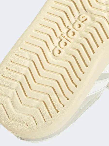 Детские кроссовки Adidas