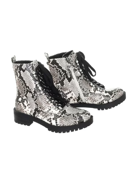 Botki Guess