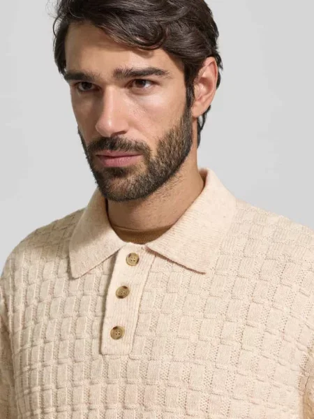 Sweter z dzianiny z fakturowanym wzorem model ‘Gustav’ Les Deux beżowy