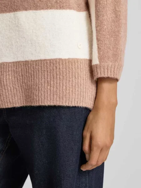 Sweter z dzianiny z okrągłym dekoltem Fynch-hatton