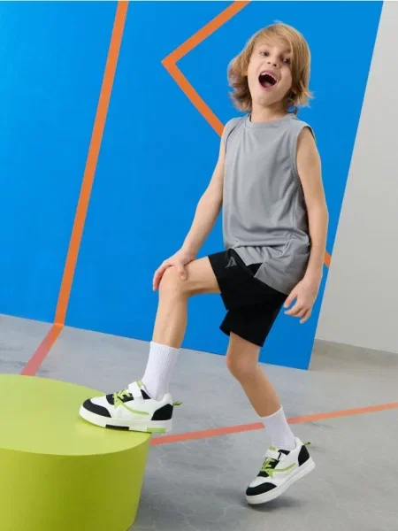 Sinsay Sportovní kraťasy s reflexními prvky Active 2 pack černá