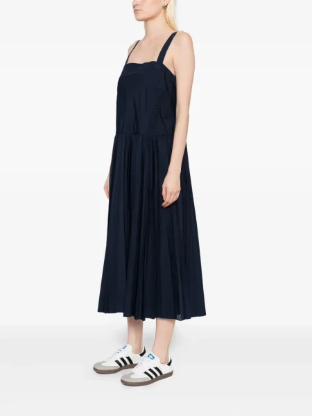 Rochie Lacoste plisată de costum albastru