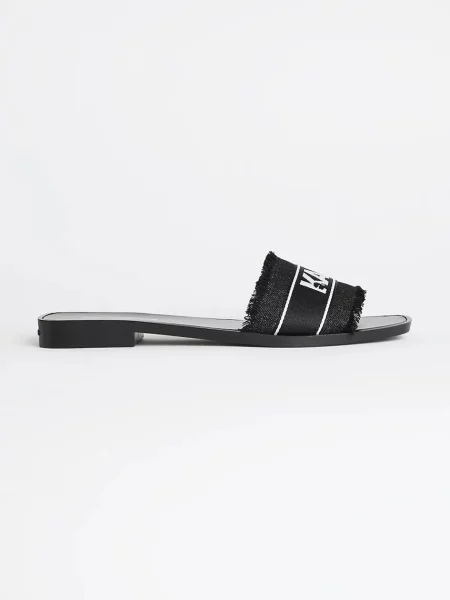 Чехли Karl Lagerfeld SKOOT II черно