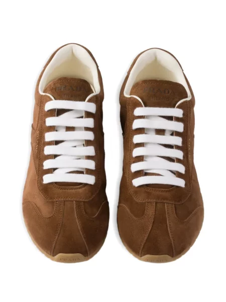 Sneakerși Prada din piele de căprioară maro