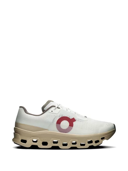 Sneakerși On