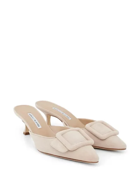 Papuci tip mules Manolo Blahnik din piele de căprioară