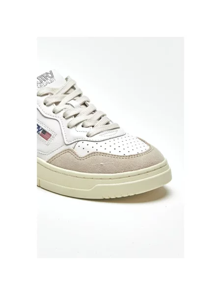 Sneakersy Autry białe