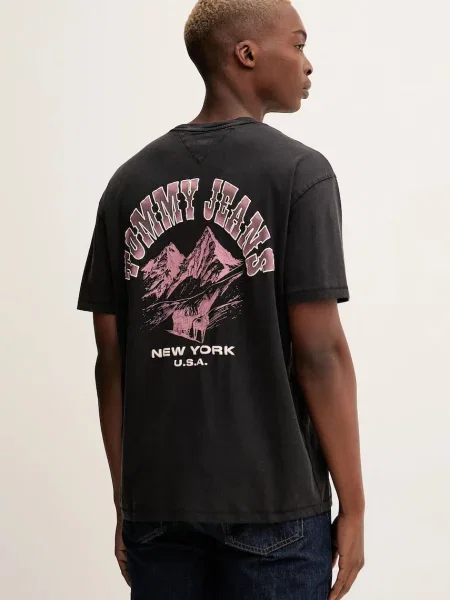 Tričko Tommy Jeans s potiskem černá
