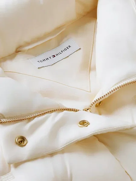 Пуховий жилет Tommy Hilfiger білий