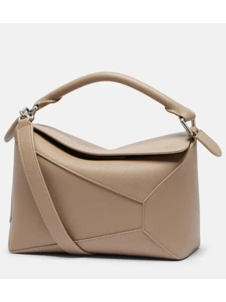Top Loewe din piele bej