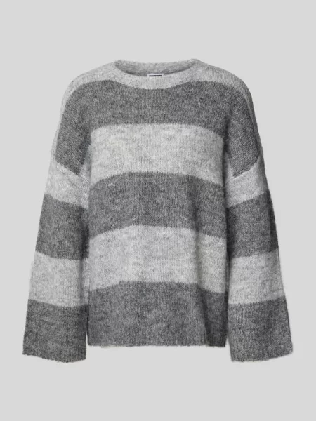 Sweter z dzianiny o kroju oversized z prążkowanymi wykończeniami model ‘SUTTON’ Noisy May