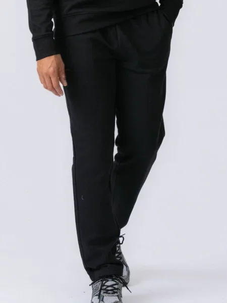 TEESHOPPEN Pantaloni Essential Sweatpants negru