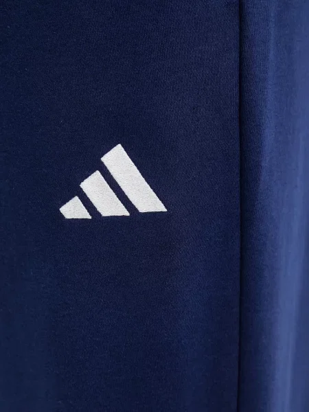 Adidas Спортивний костюм