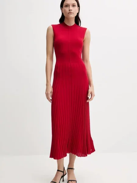 Tommy Hilfiger sukienka z domieszką jedwabiu maxi rozkloszowana czerwony