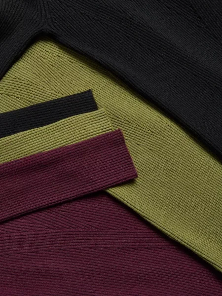 Костюмна сукня Reserved