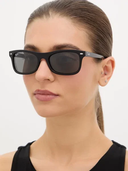 Ray-Ban napszemüveg fekete