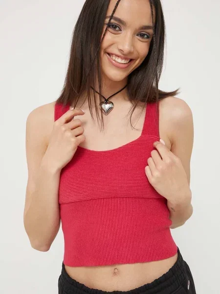 Top Abercrombie & Fitch červený