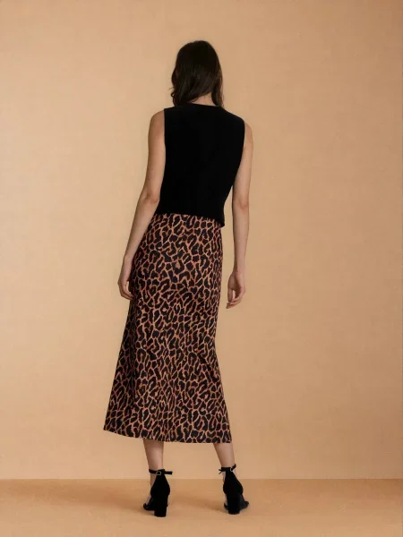 Міді спідниця з розширеним подолом в леопардовий принт коричневий