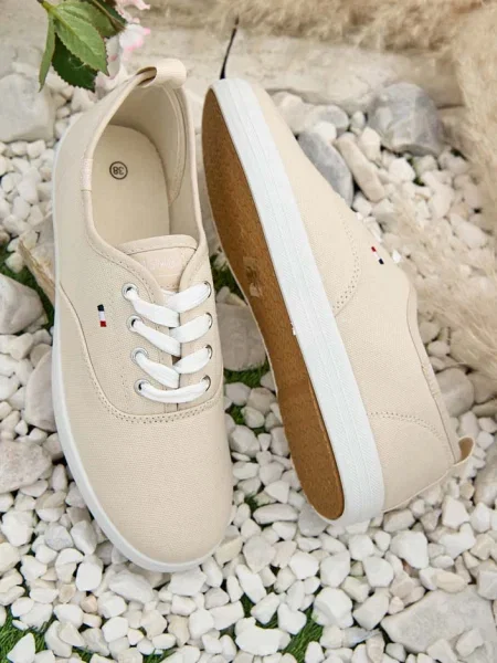 Sneakerși Resti alb
