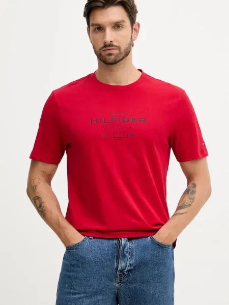 Тениска Tommy Hilfiger с десен червено