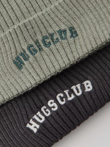 Шапка Reserved в рубчик