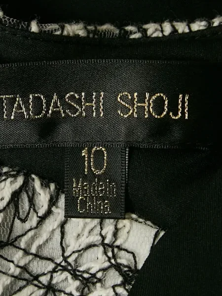 Рокля Tadashi Shoji с дантела черно