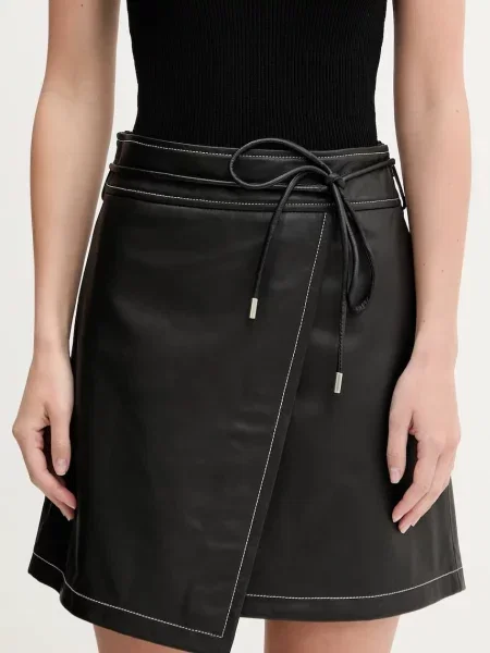 Superdry fustă de piele mini creion negru